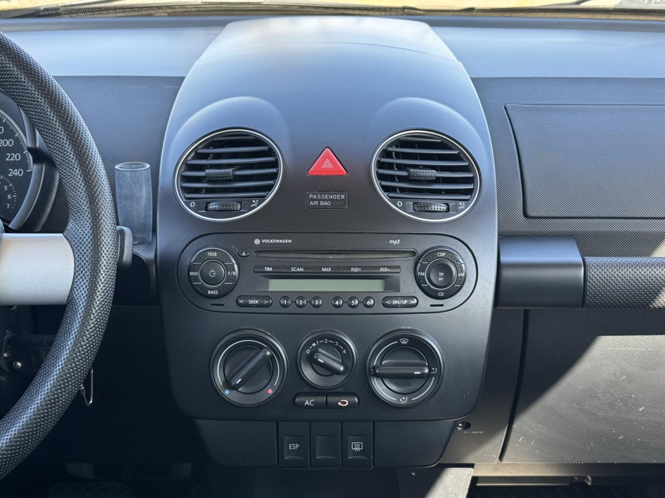 Volkswagen Beetle 2008 thumb 7