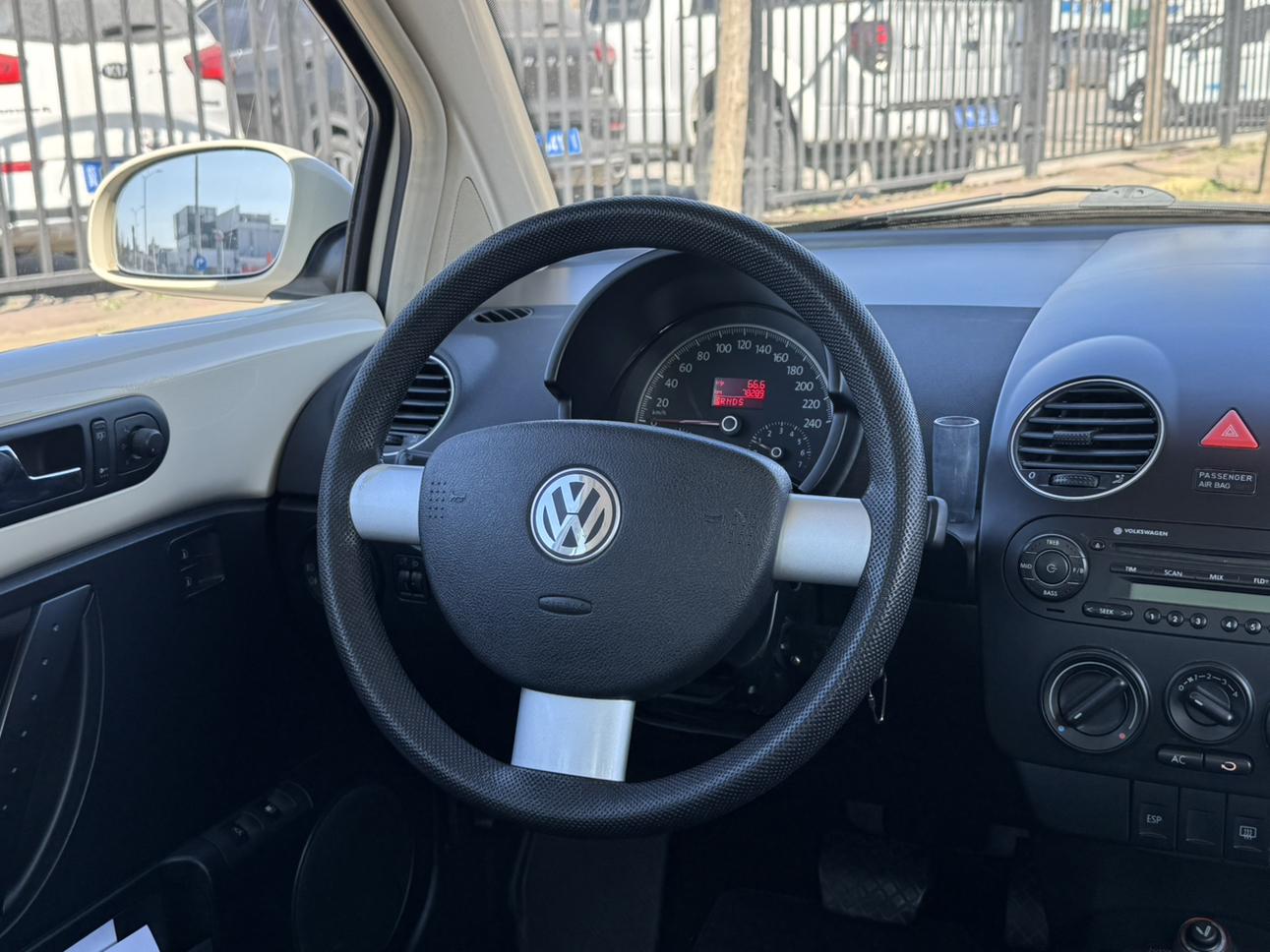 Volkswagen Beetle 2008 thumb 9