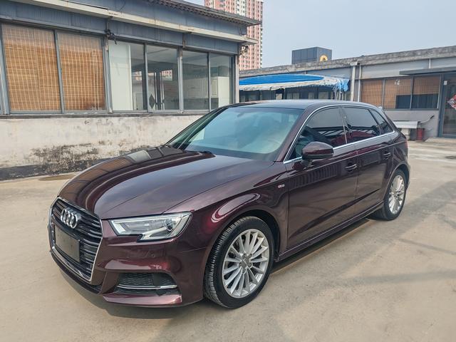Audi A3 2018 thumb 10