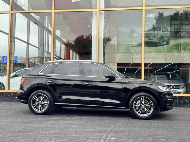 Audi Q5 2018 thumb 6