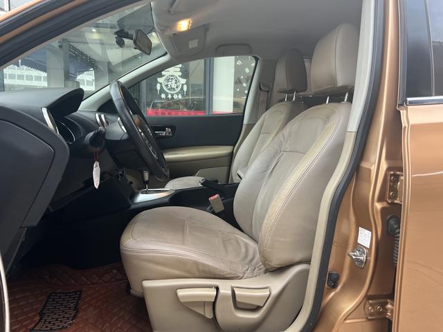 Nissan Qashqai+2 2013 thumb 7