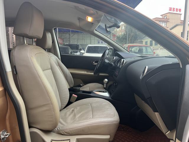 Nissan Qashqai+2 2013 thumb 9