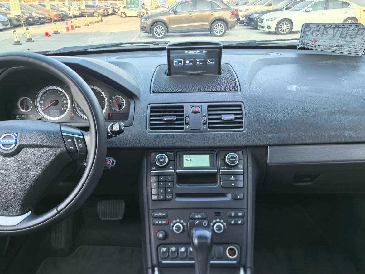 Volvo XC90 2013 thumb 7