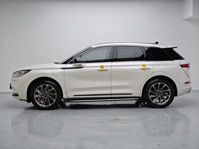 Lincoln PHEV 2021 thumb 2
