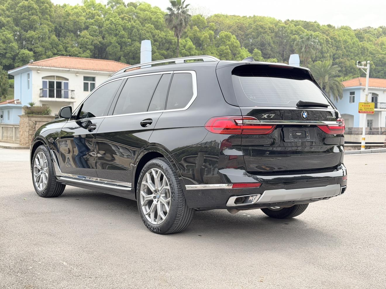 BMW X7 2021 thumb 2