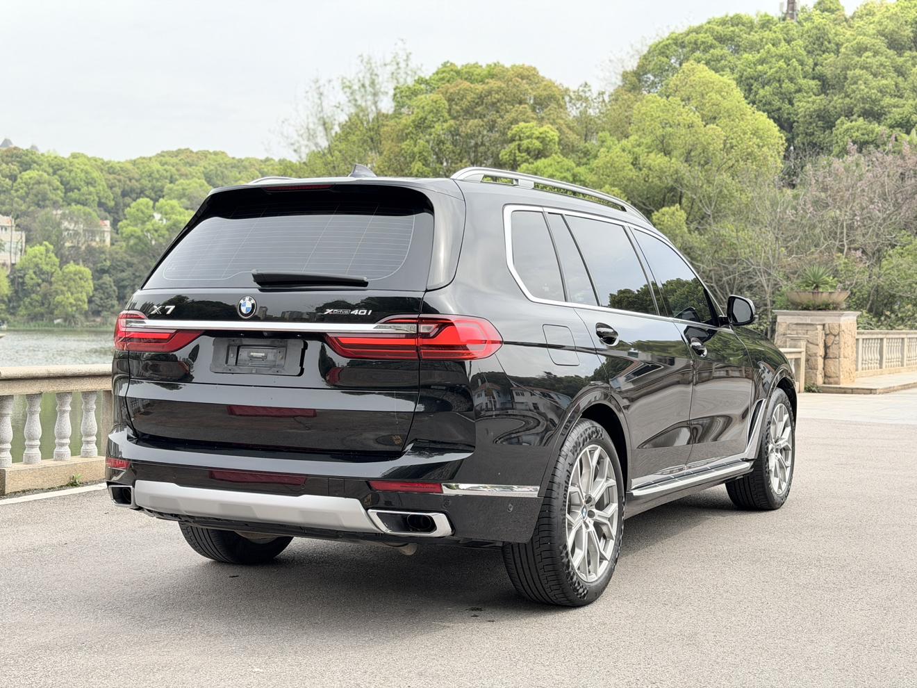 BMW X7 2021 thumb 4