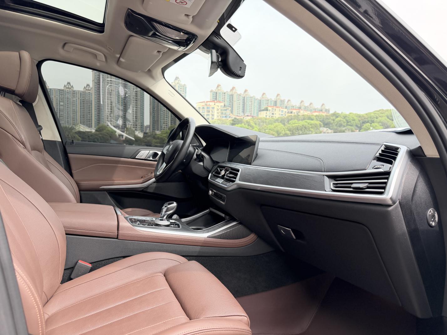 BMW X7 2021 thumb 9