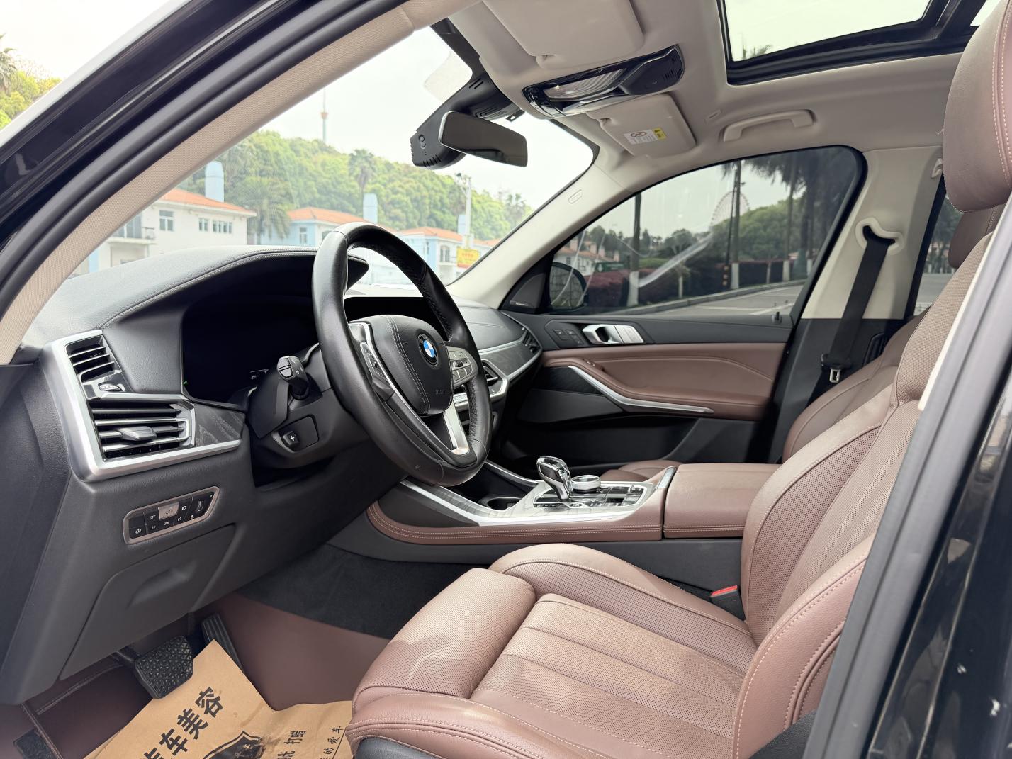 BMW X7 2021 thumb 11