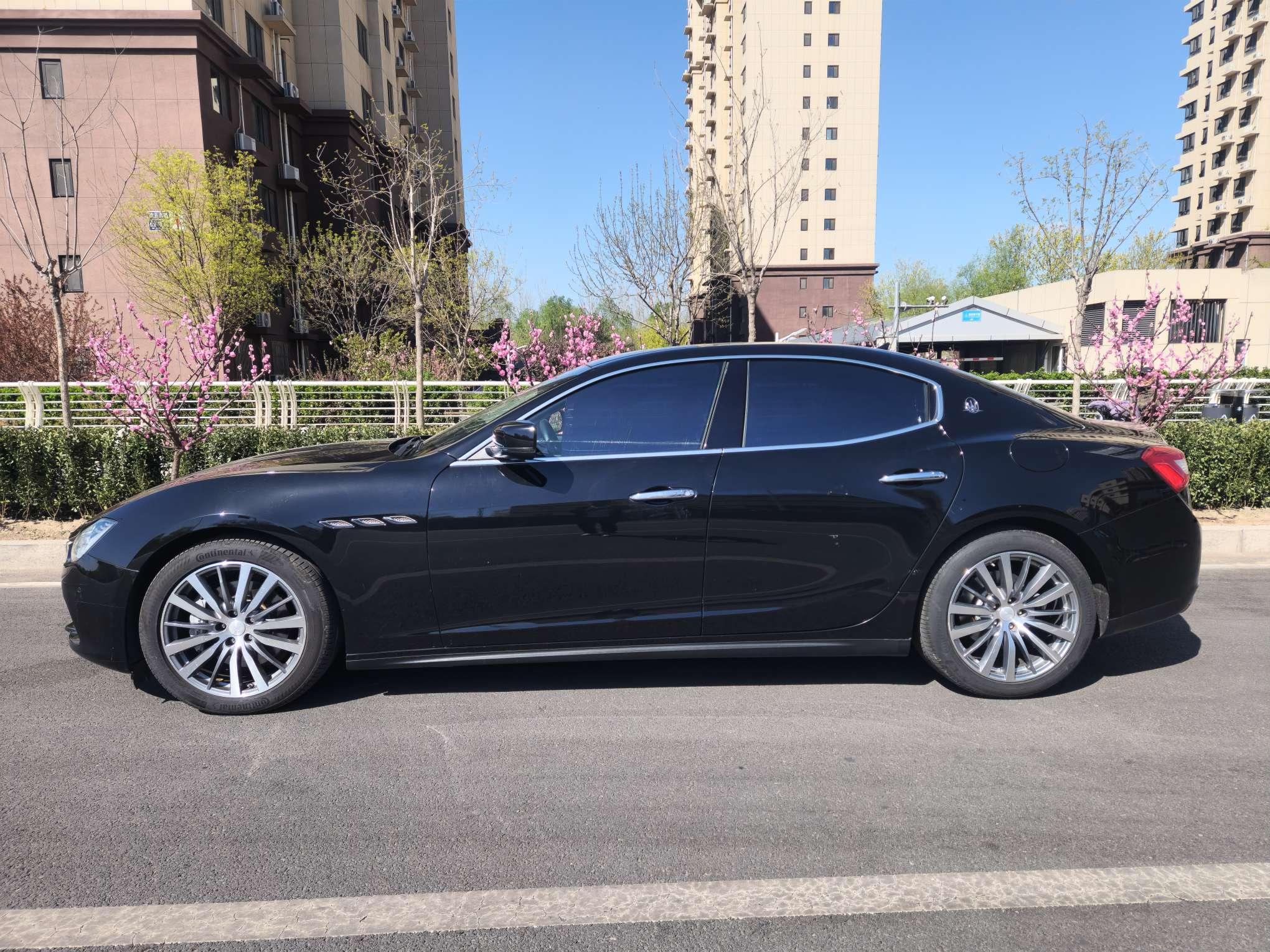 Maserati Ghibli 2014 thumb 2