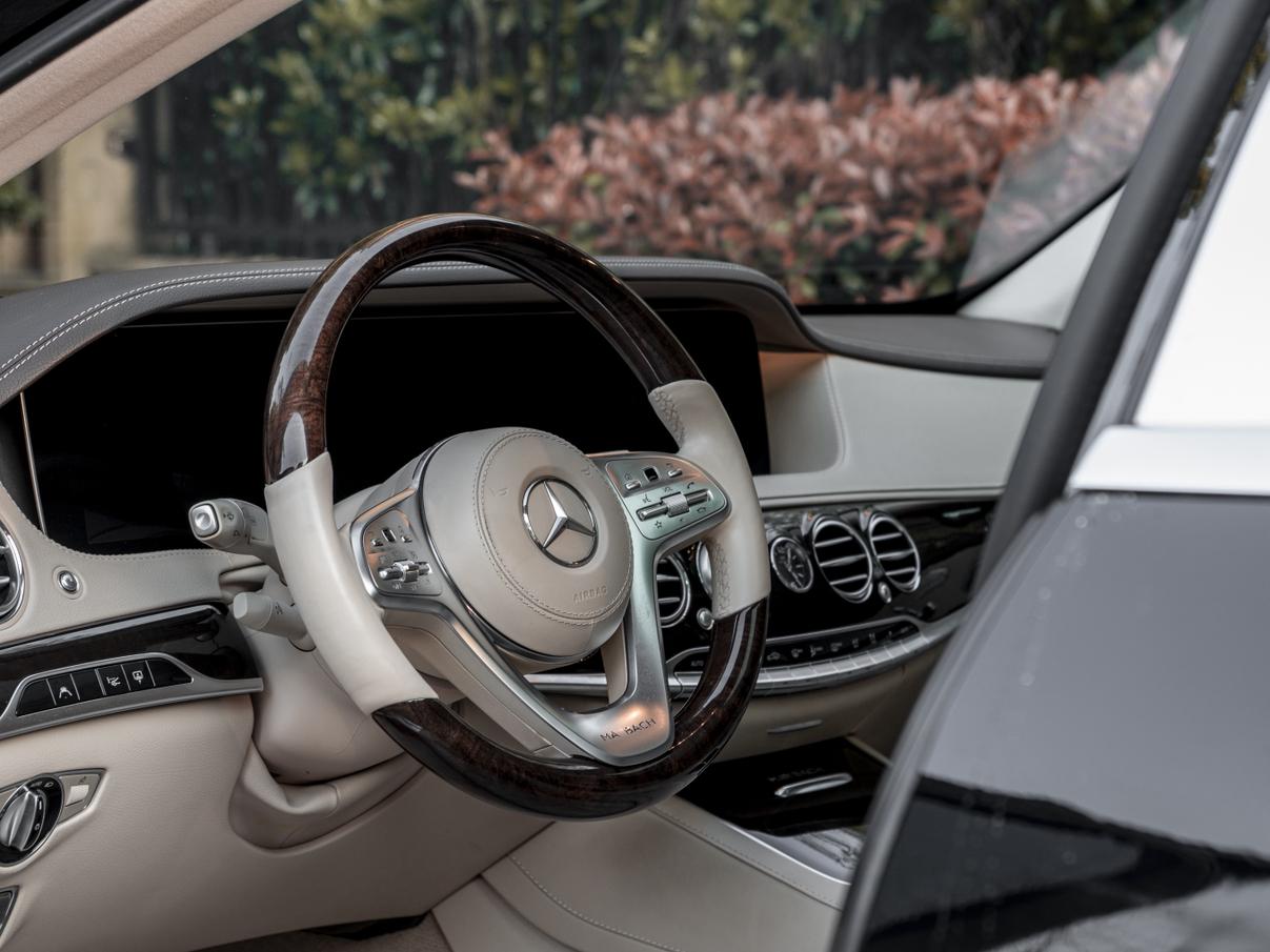 Mercedes-Benz S-Class 2018 thumb 10