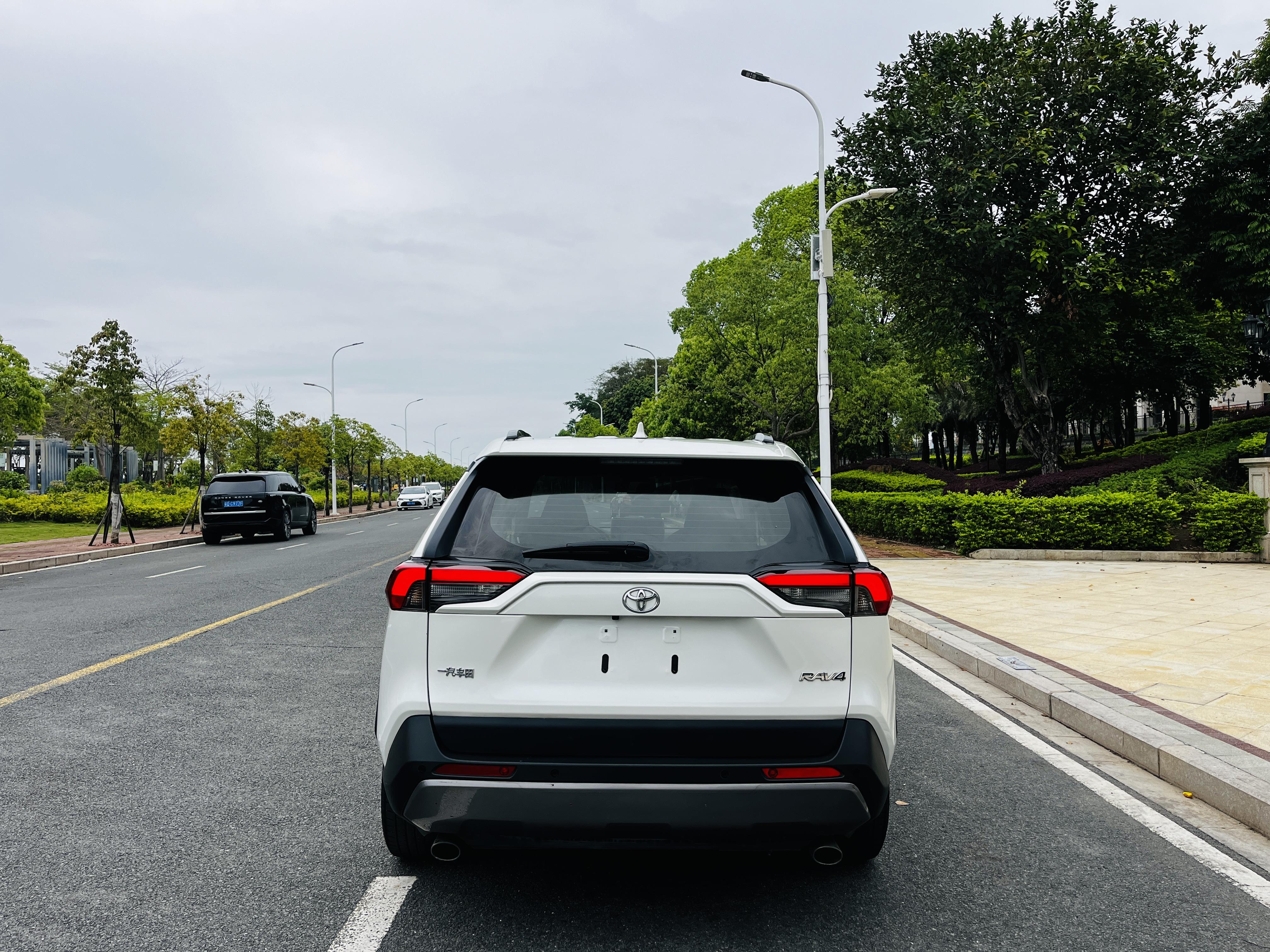 Toyota RAV4 2020 thumb 3