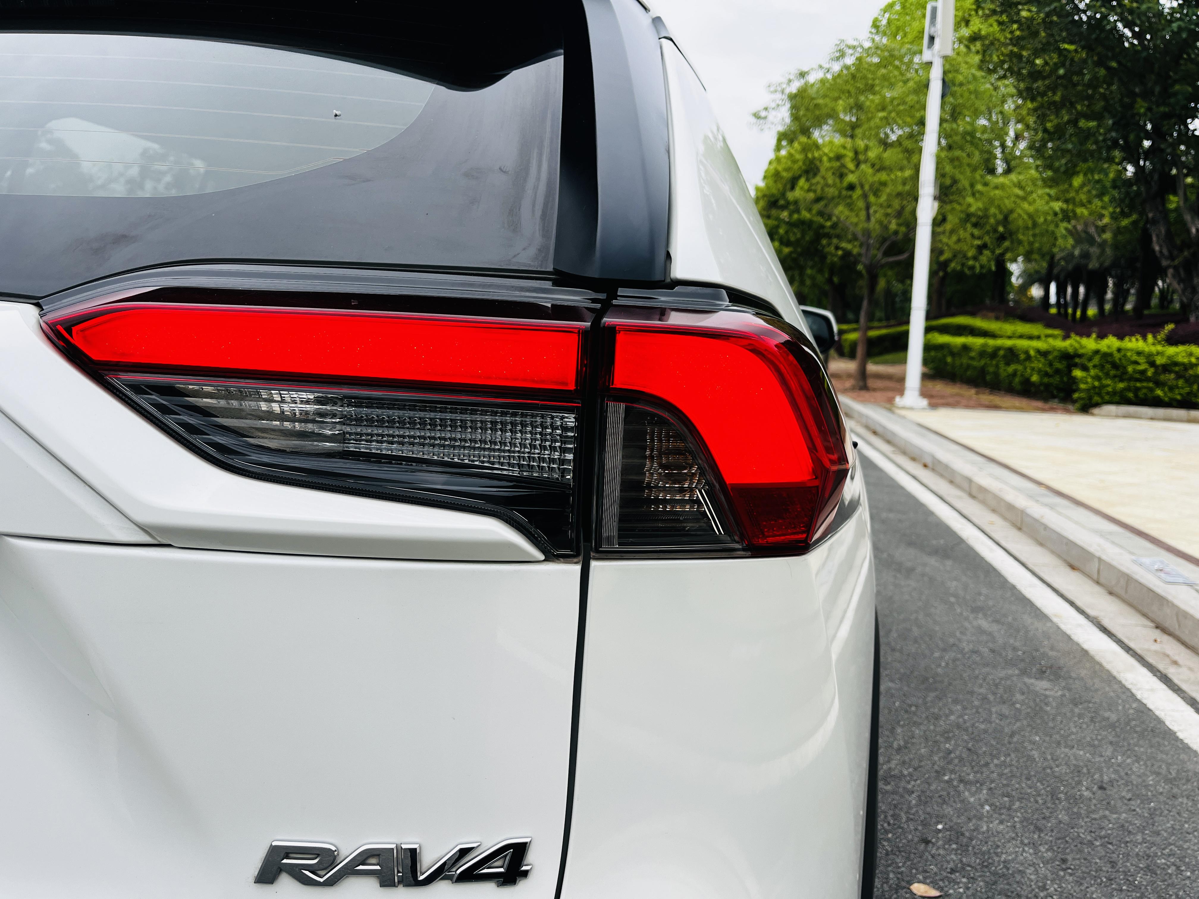 Toyota RAV4 2020 thumb 8