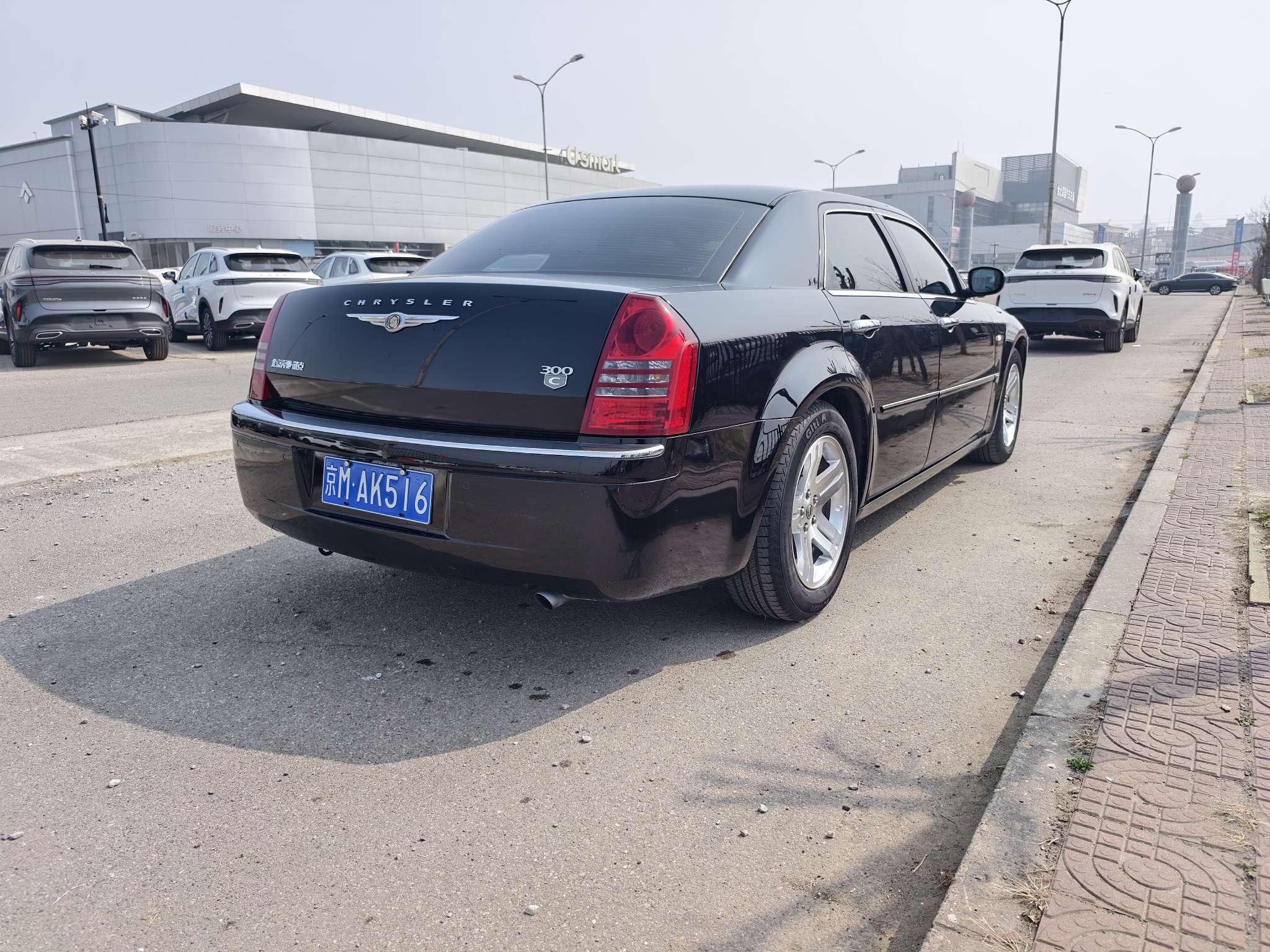 Chrysler 300C 2006 thumb 5