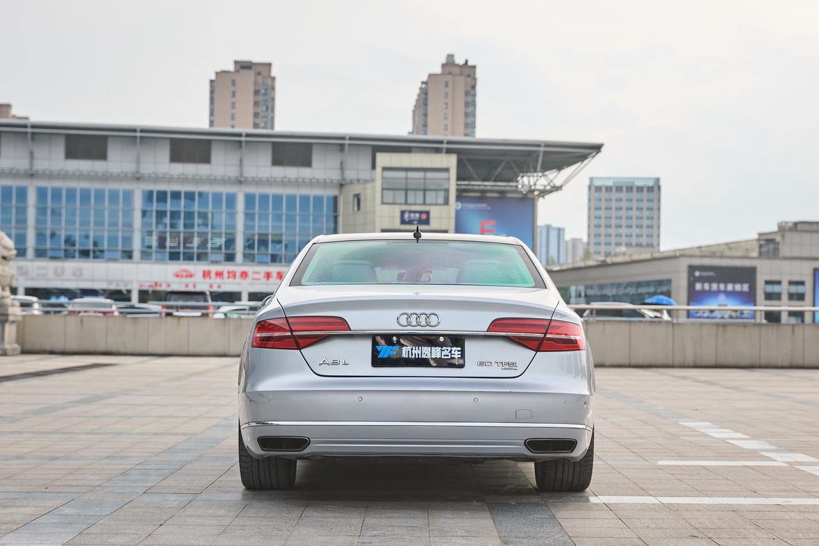 Audi A8 2014 thumb 4