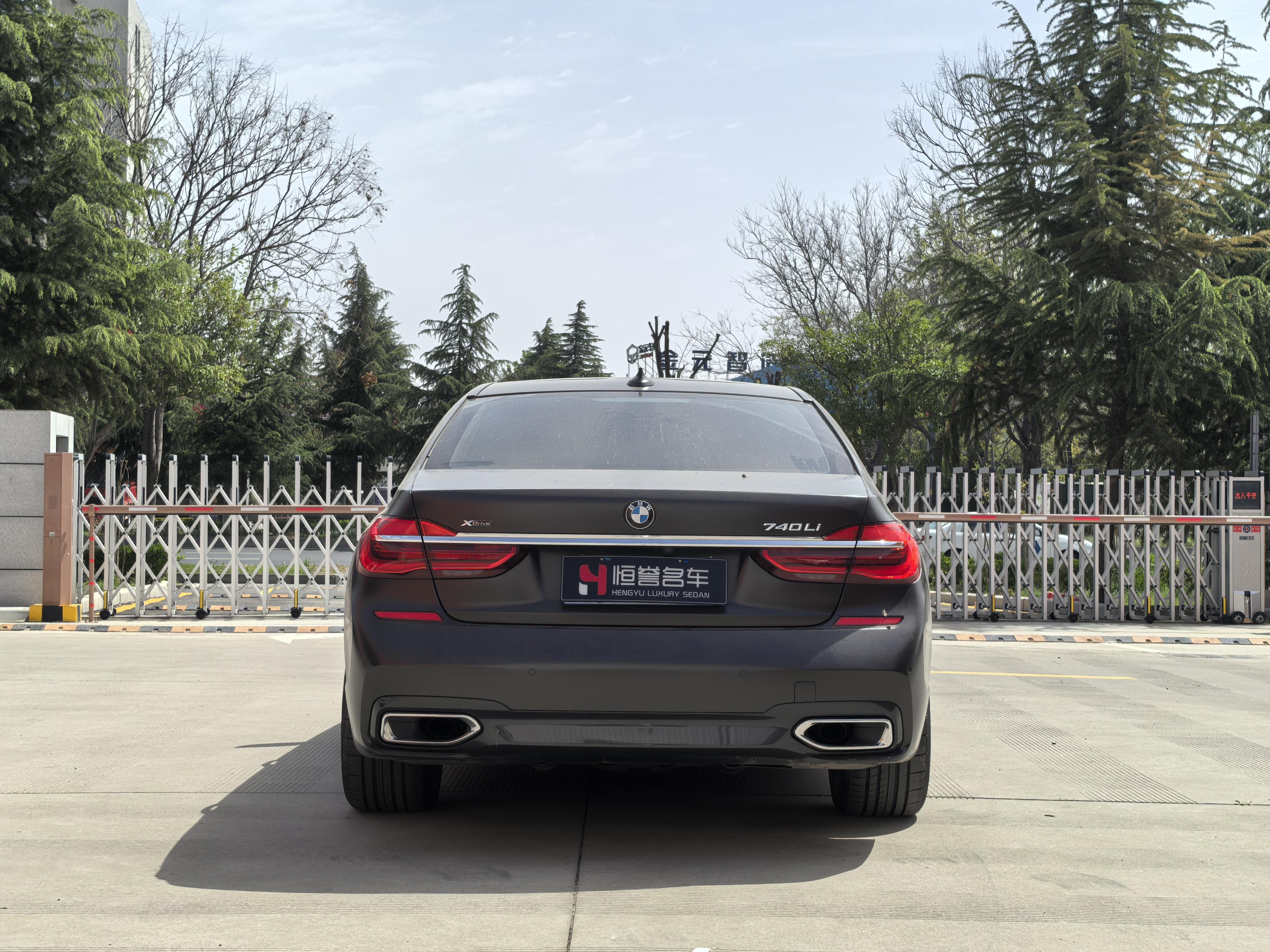 BMW 7 серии 2018 thumb 3