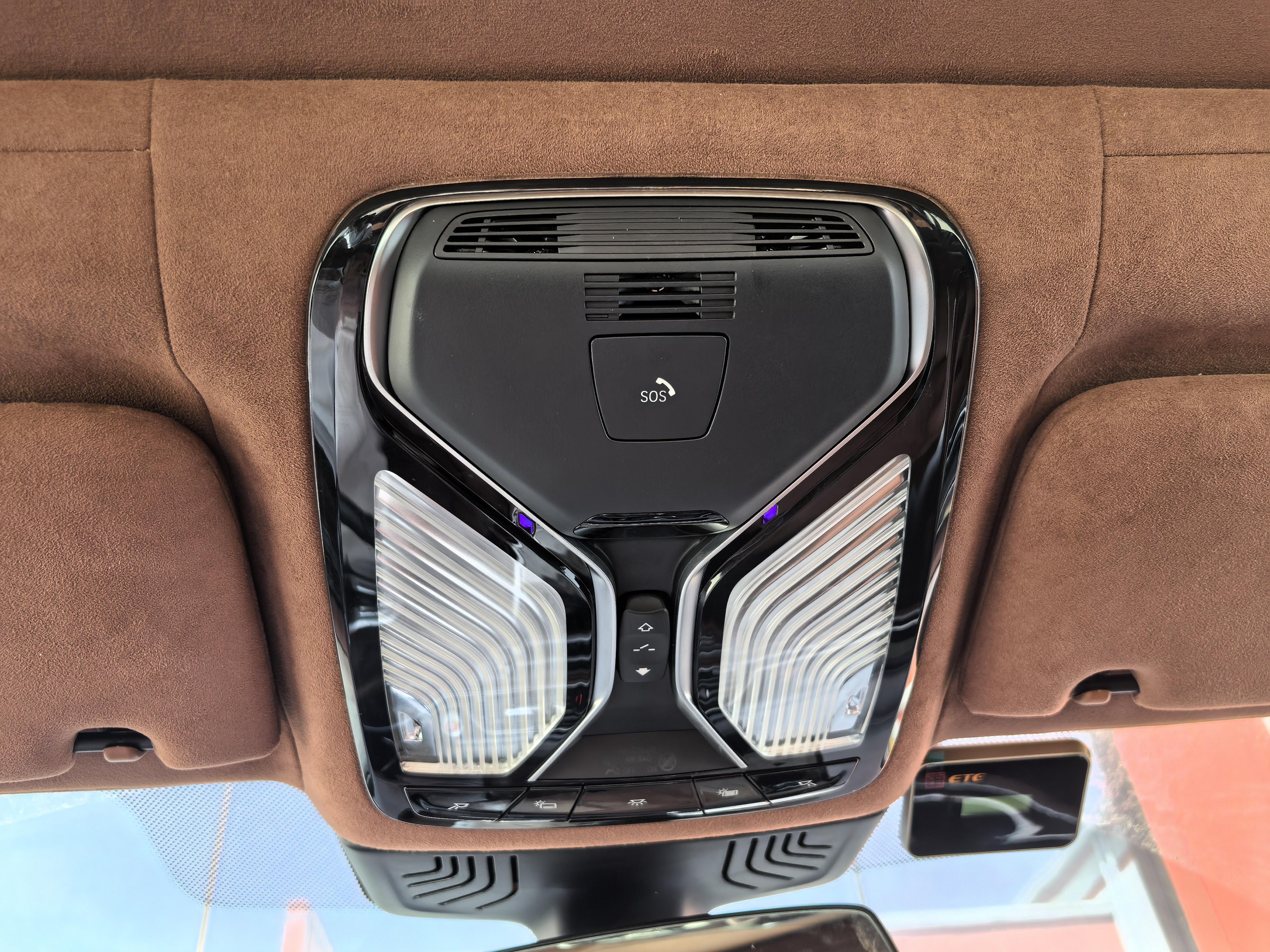 BMW 7 серии 2018 thumb 12