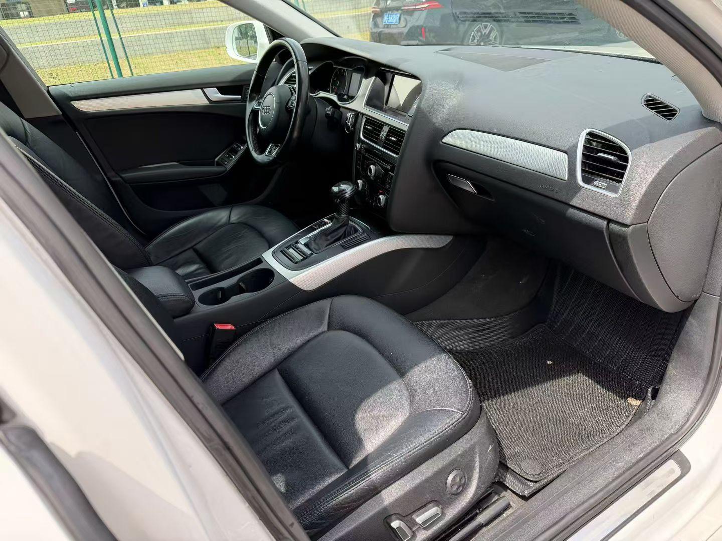 Audi A4 2015 thumb 3