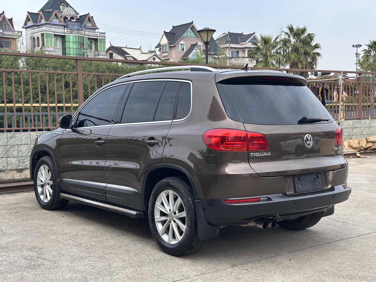 Volkswagen Tiguan 2012 thumb 3
