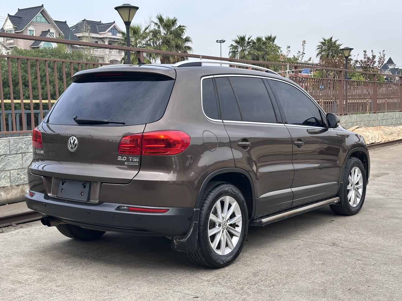 Volkswagen Tiguan 2012 thumb 5