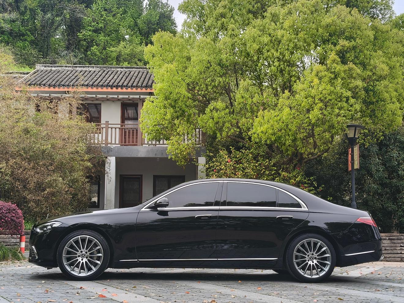 Mercedes-Benz S-Class 2023 thumb 2