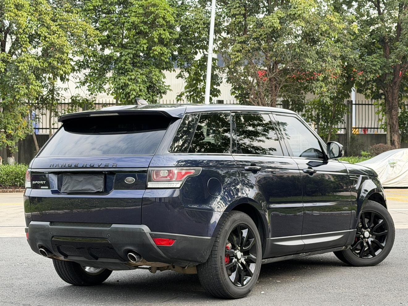 Land Rover Range Rover Sport 2017 thumb 4