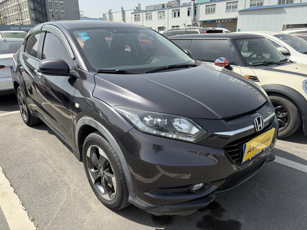 Honda Vezel 2017 thumb 10