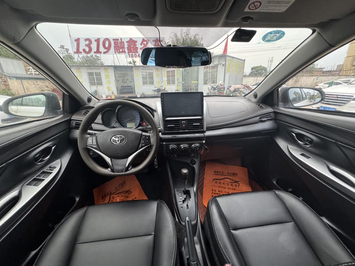Toyota Yaris 2015 thumb 4