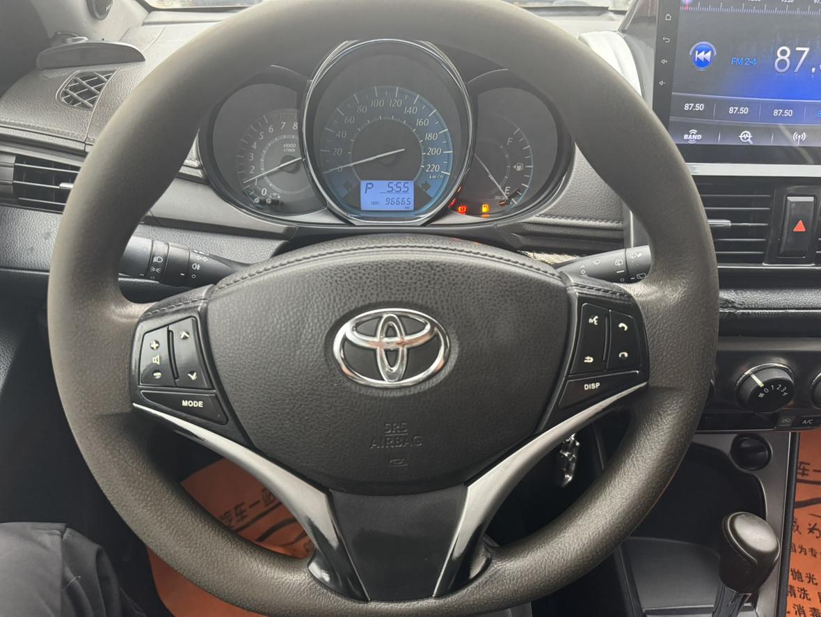 Toyota Yaris 2015 thumb 5