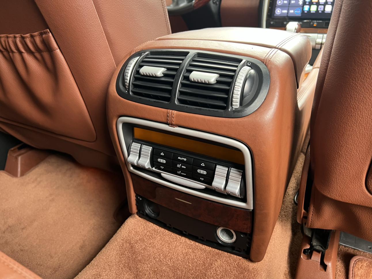 Porsche Cayenne 2007 thumb 10
