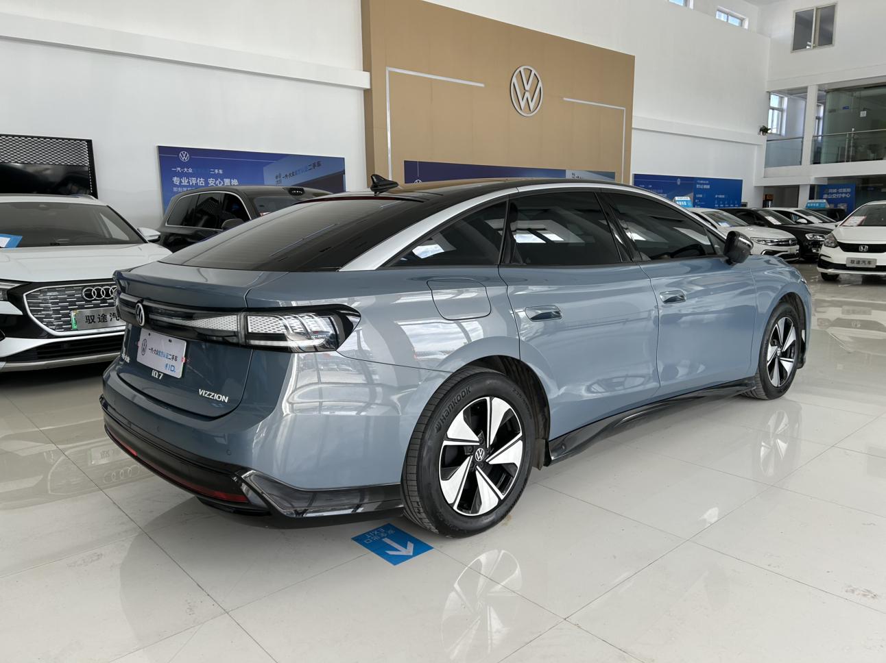 Volkswagen ID.7 2024 thumb 2