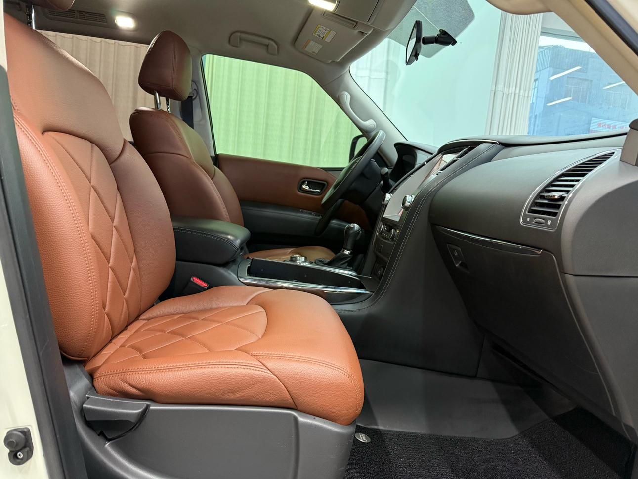 Nissan Patrol 2018 thumb 9