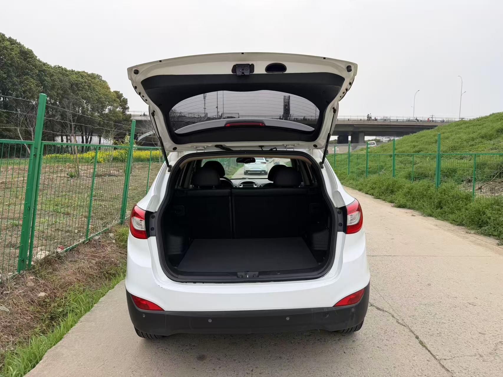 Hyundai ix35 2013 thumb 9