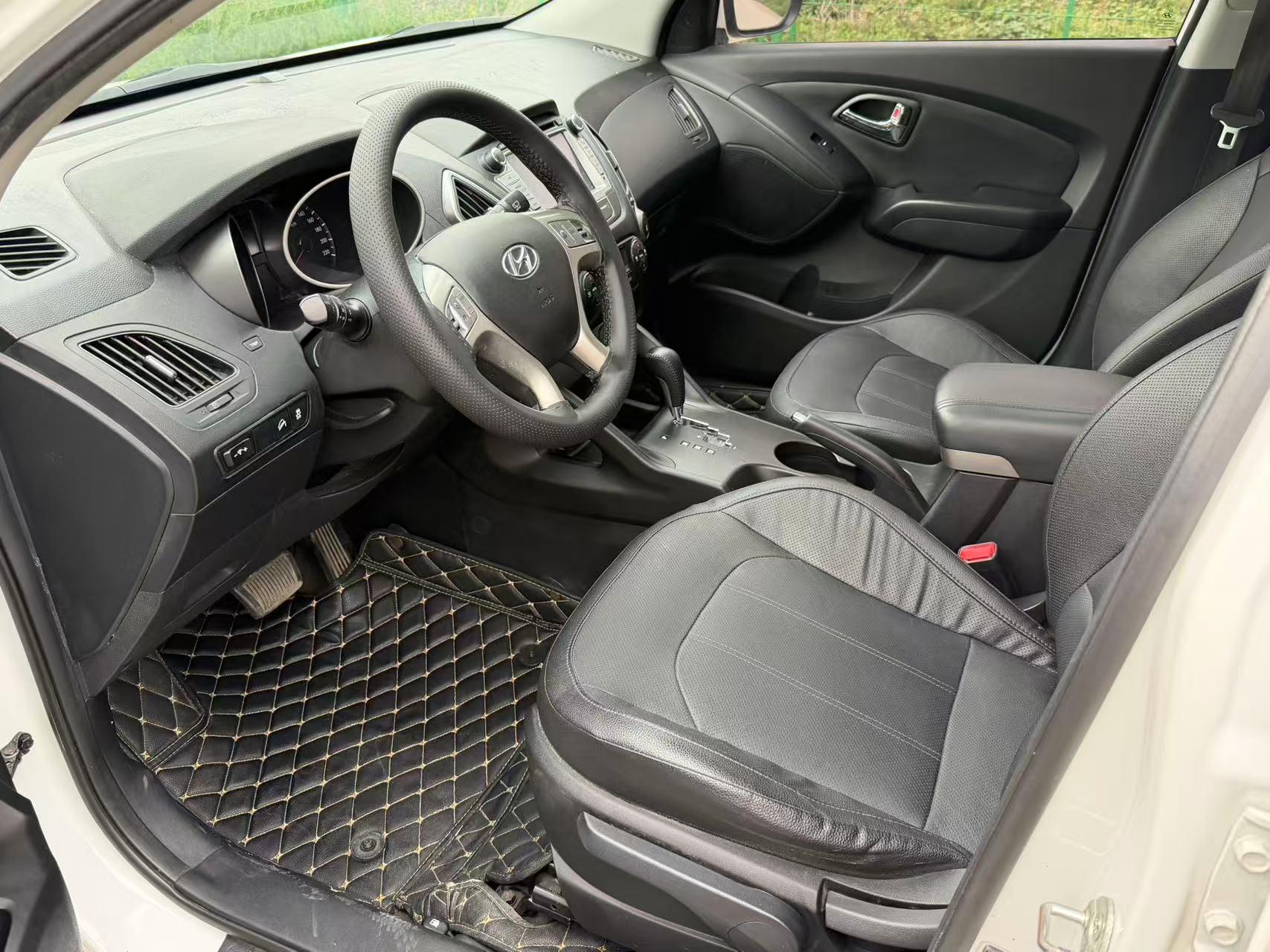 Hyundai ix35 2013 thumb 11