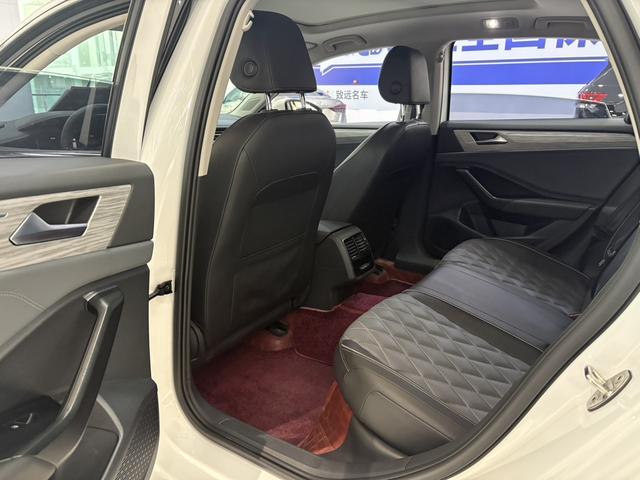 Volkswagen Lavida XR 2023 thumb 9