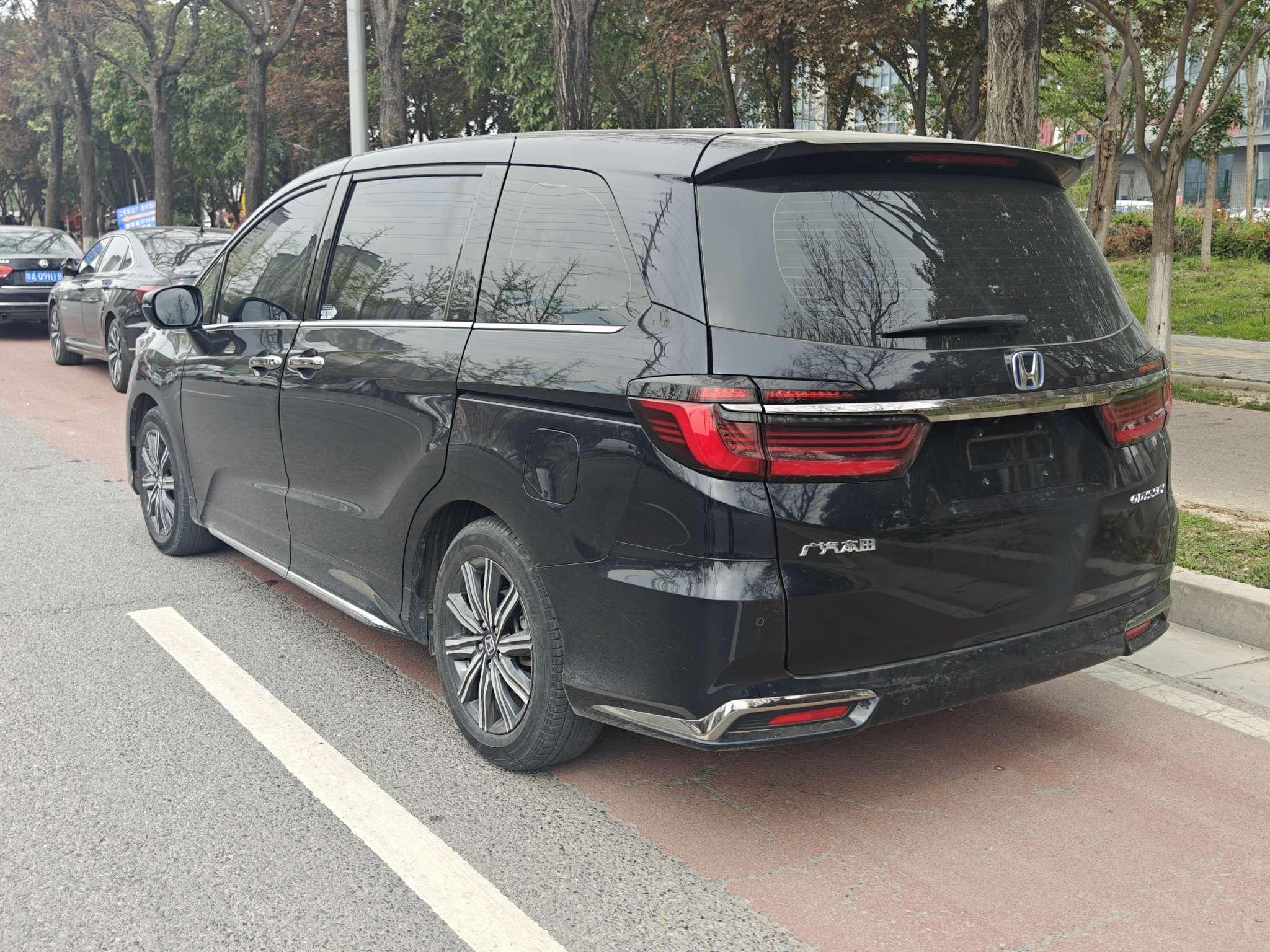 Honda Odyssey 2024 thumb 2