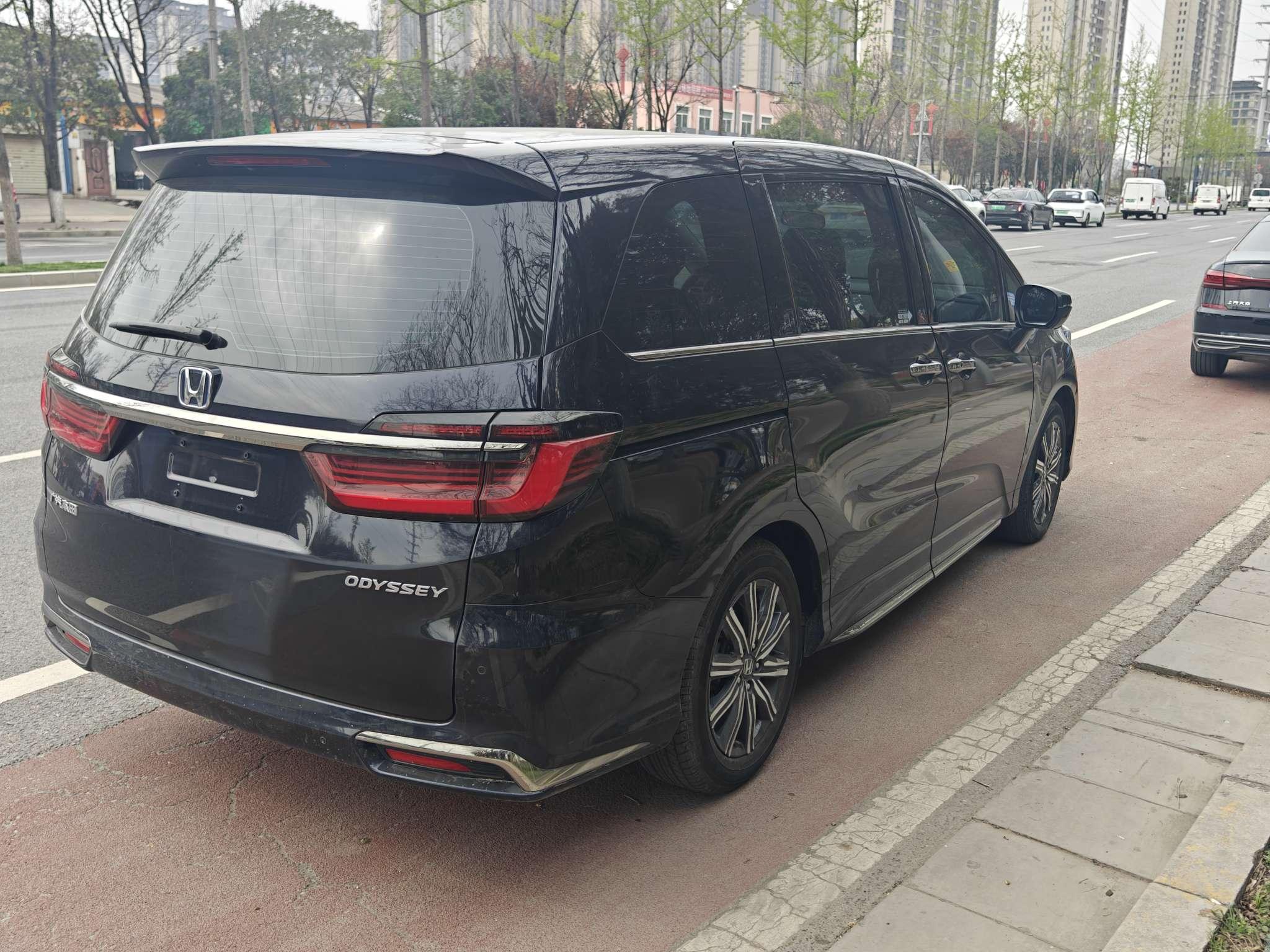Honda Odyssey 2024 thumb 4
