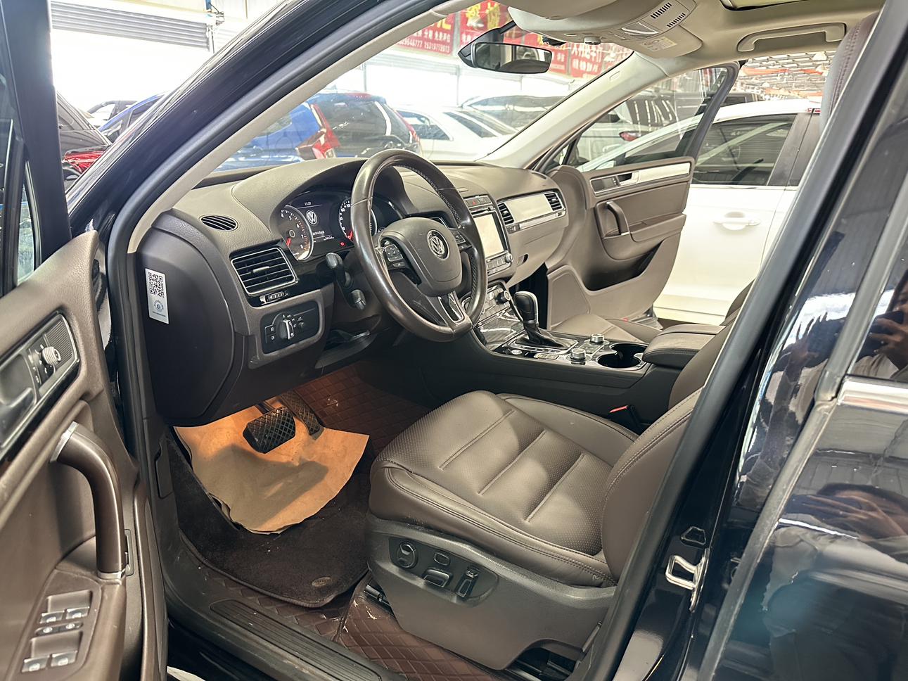 Volkswagen Touareg 2017 thumb 5