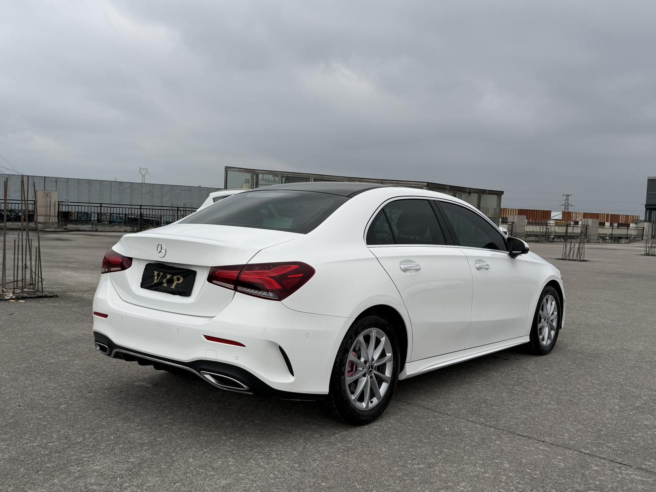 Mercedes-Benz A-Class 2020 thumb 2