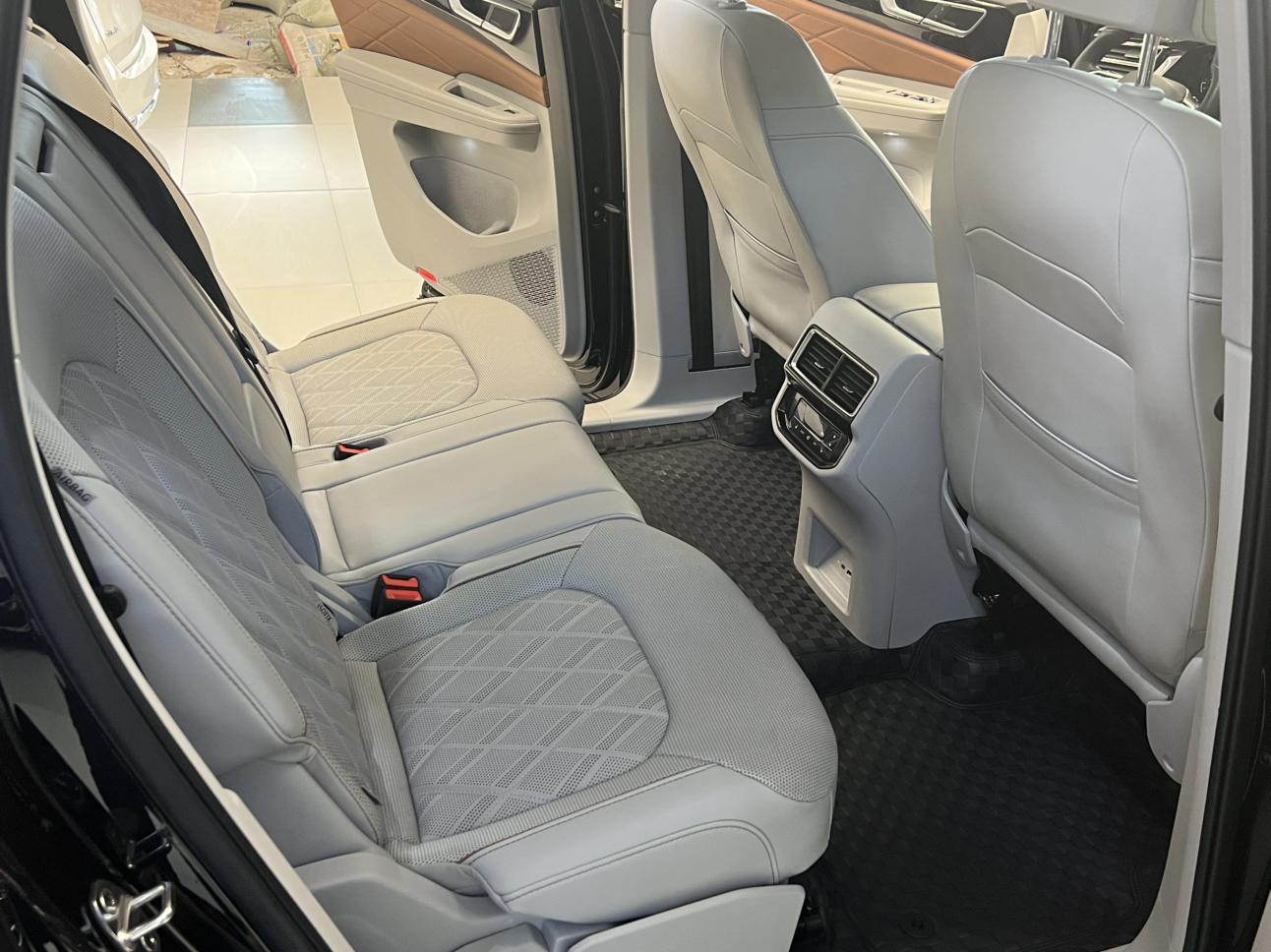 Volkswagen Teramont 2023 thumb 5
