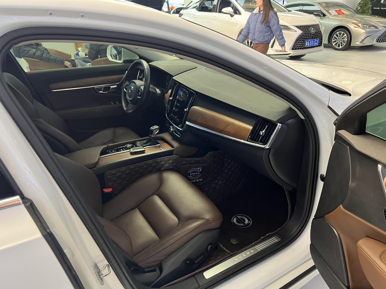 Volvo S90 2020 thumb 5