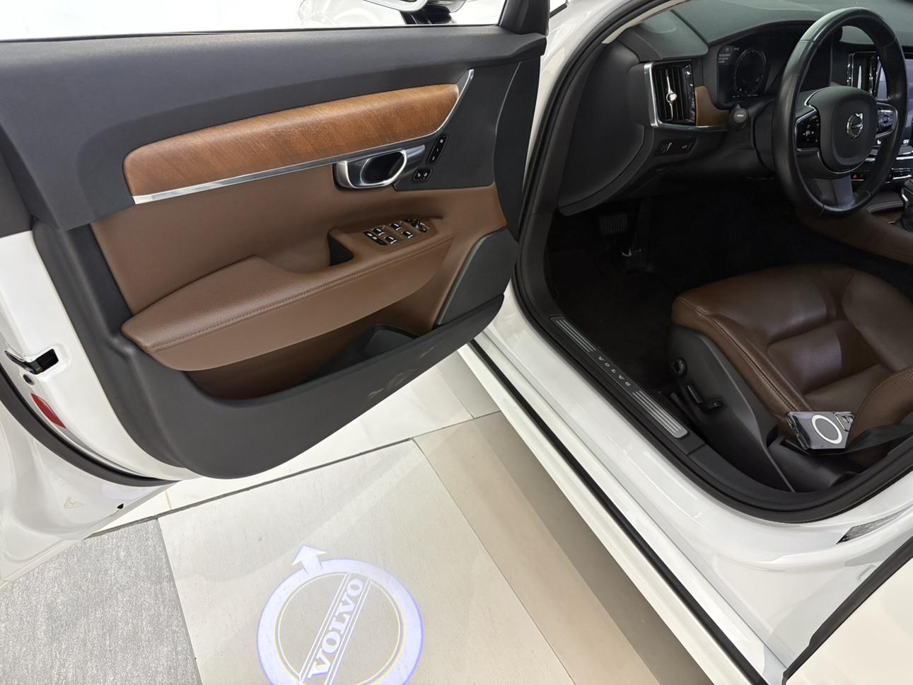 Volvo S90 2020 thumb 6