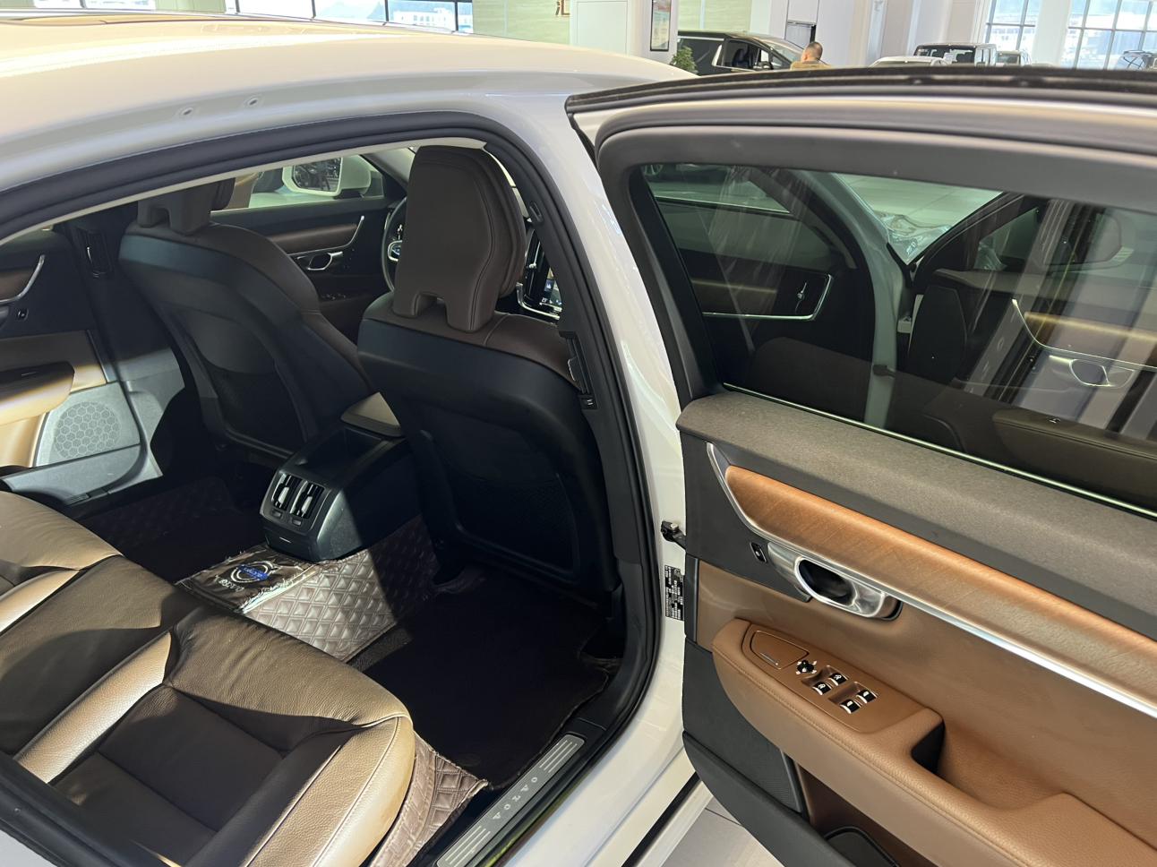 Volvo S90 2020 thumb 10