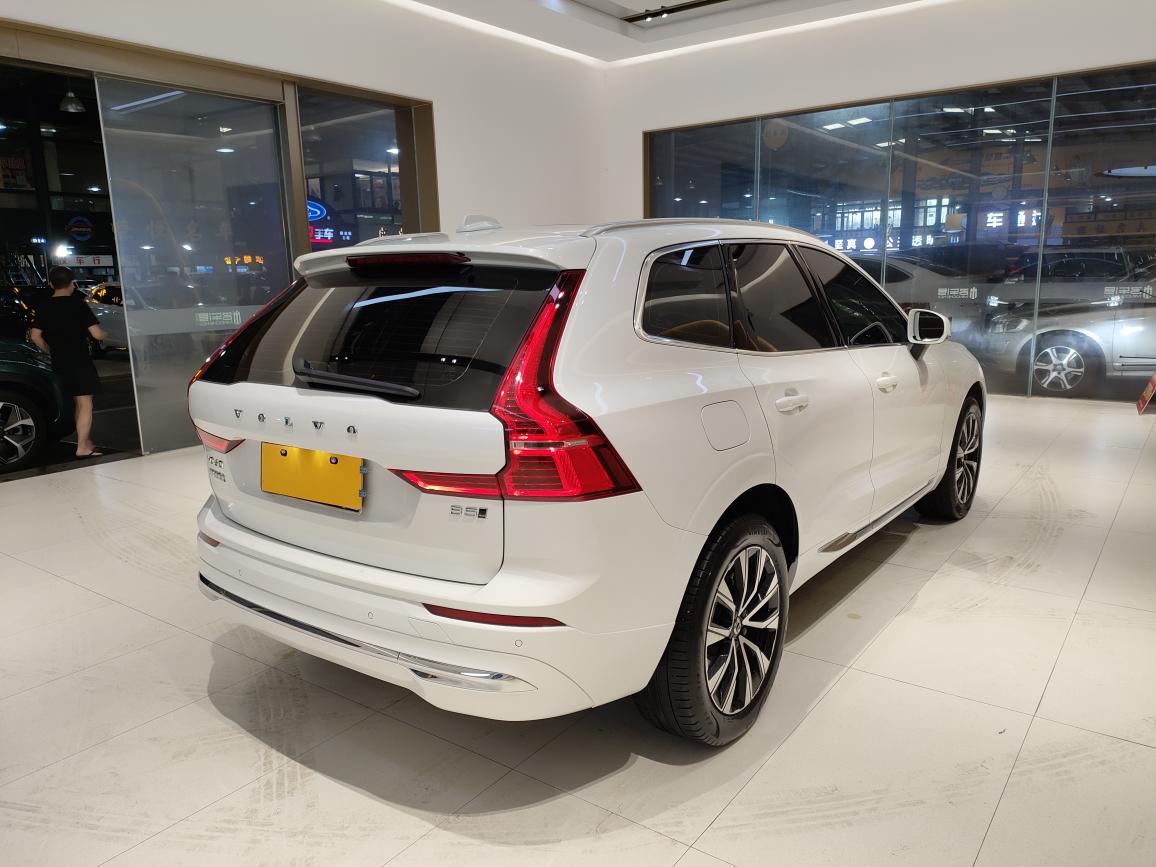 Volvo XC60 2023 thumb 5