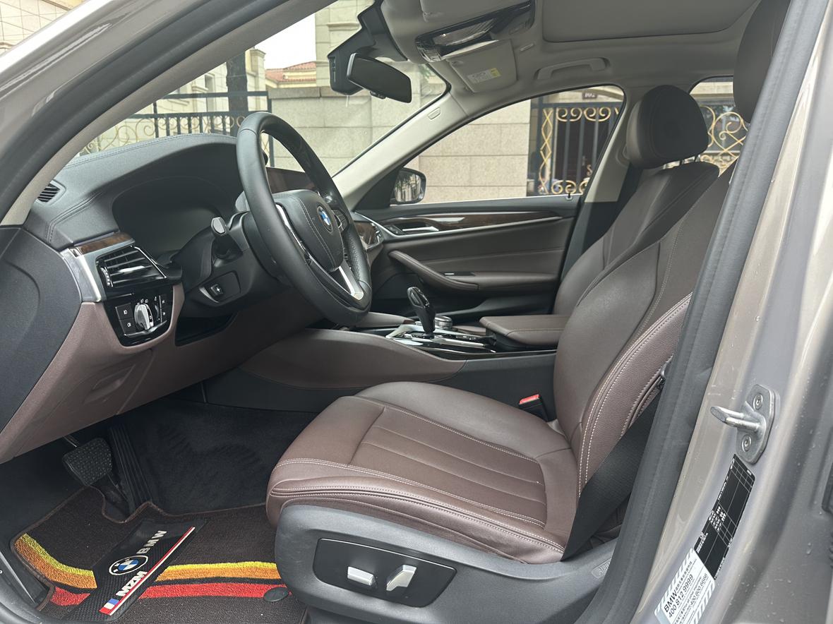 BMW 5 серии 2019 thumb 6