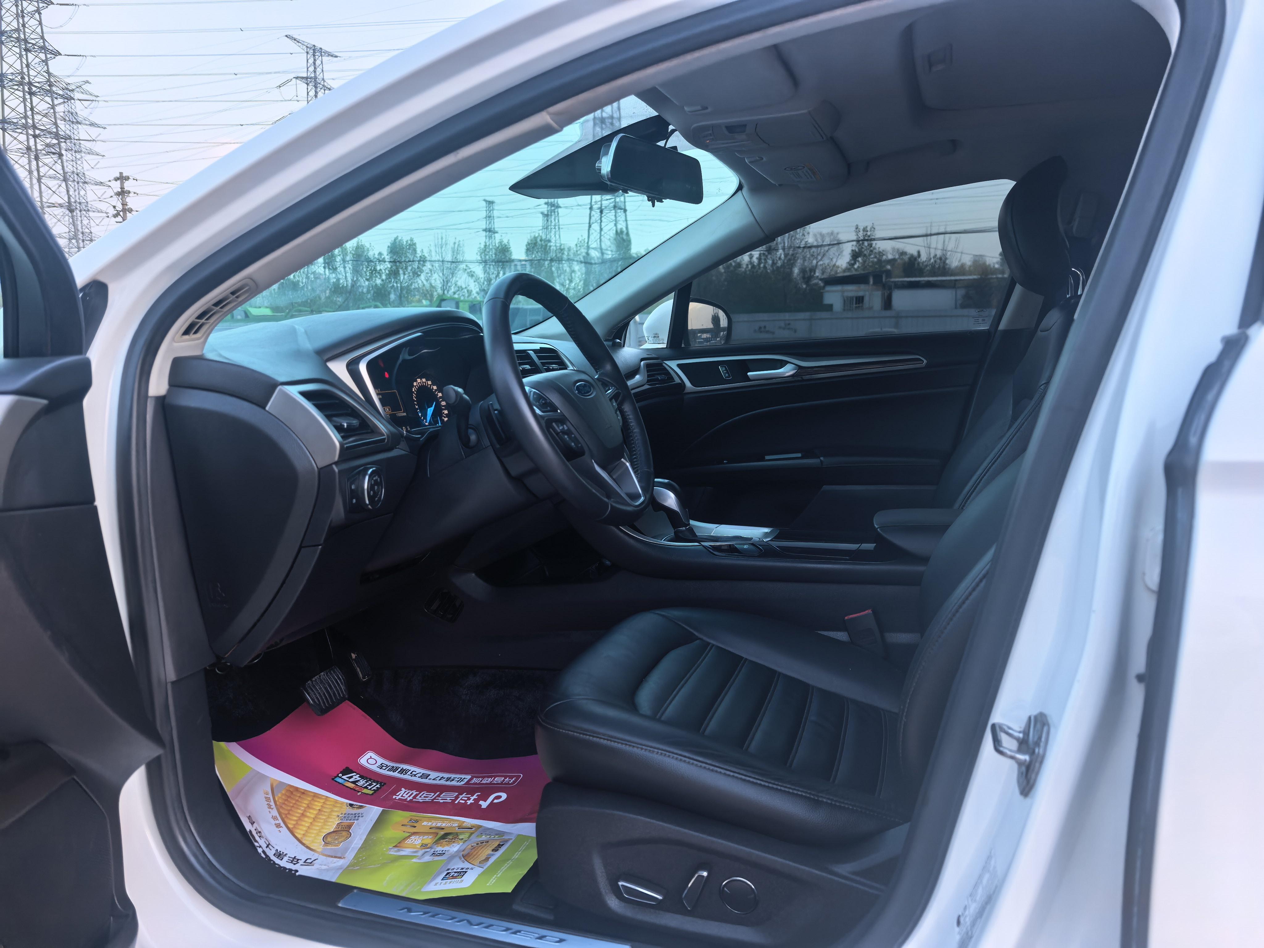 Ford Mondeo 2013 thumb 6