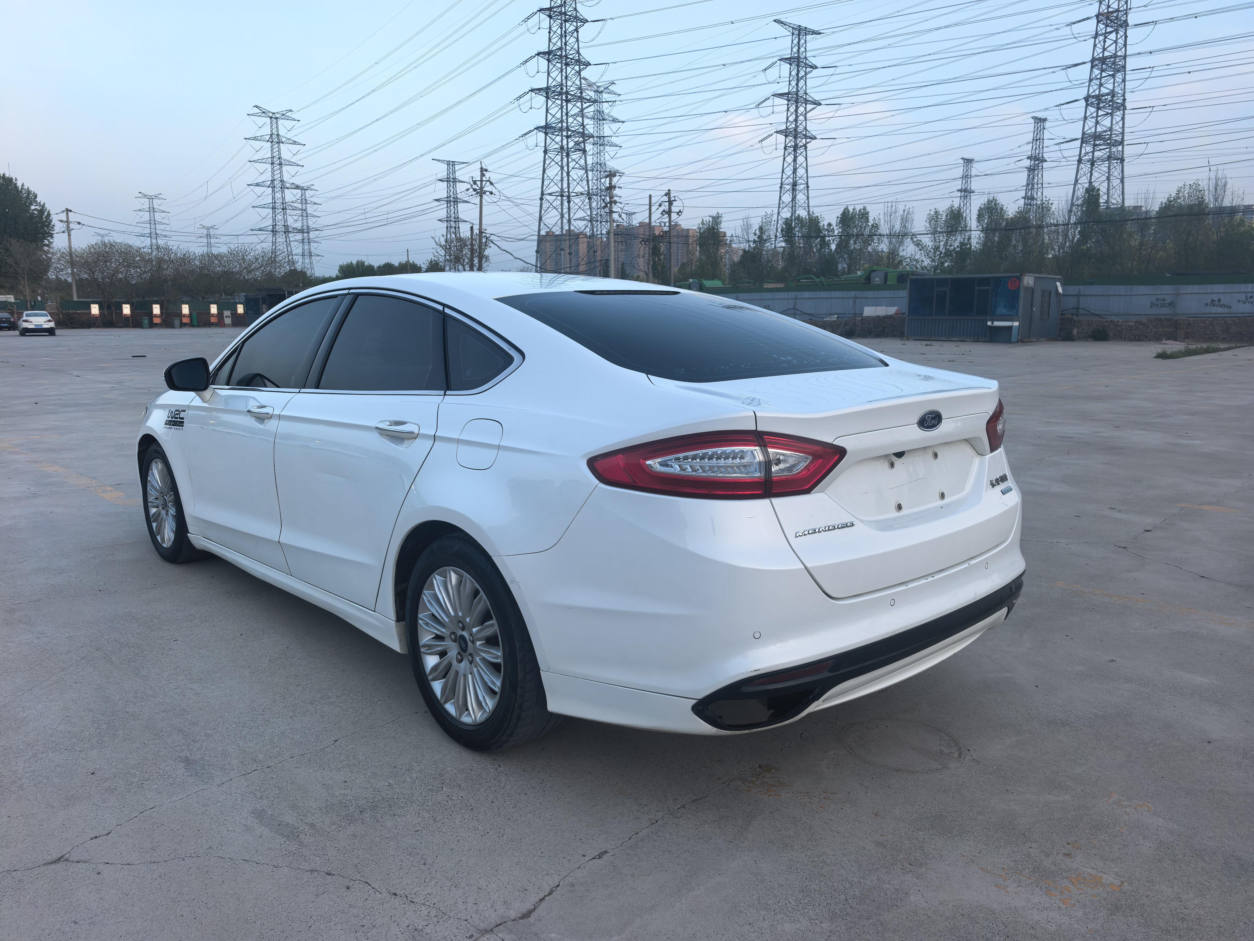 Ford Mondeo 2013 thumb 11