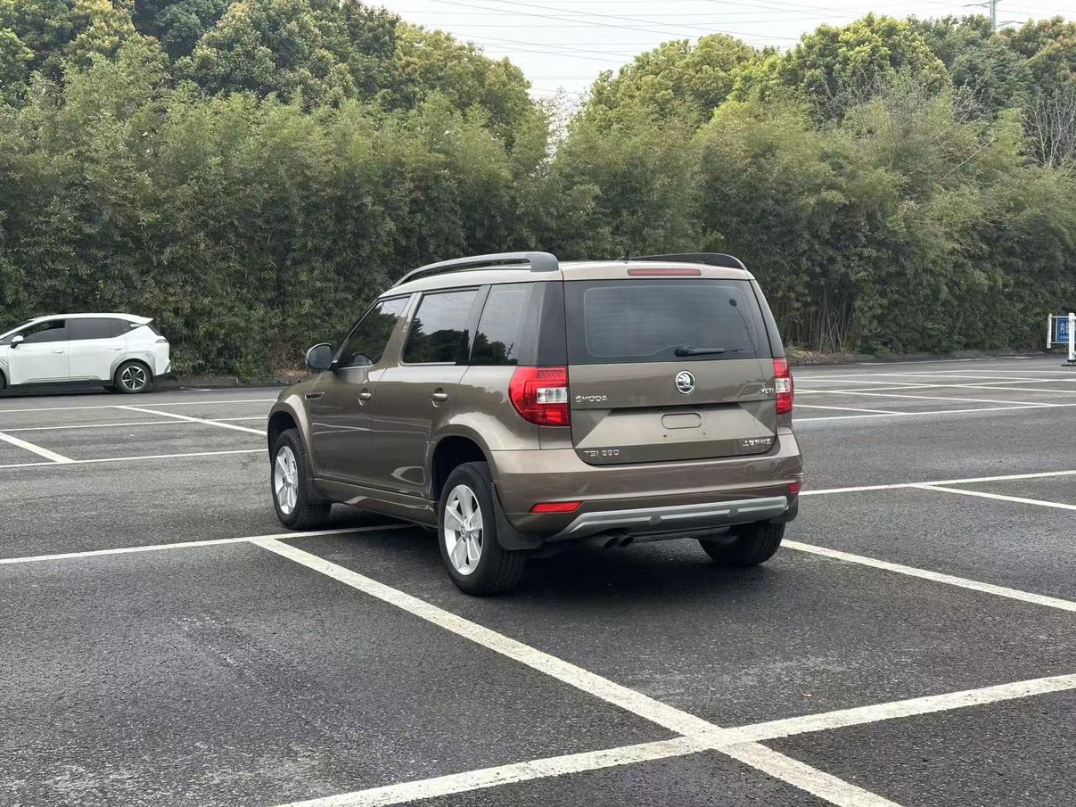 Skoda Yeti 2017 thumb 2