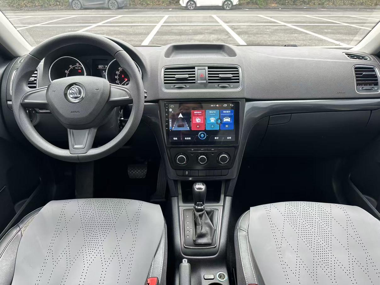 Skoda Yeti 2017 thumb 4