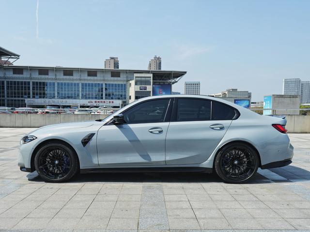 BMW M3 2023 thumb 9