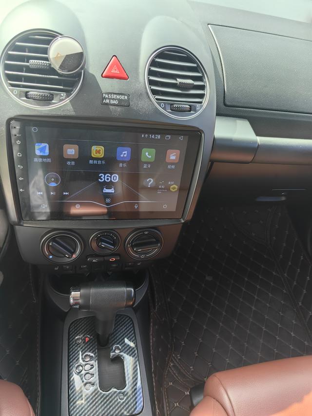 Volkswagen Beetle 2010 thumb 9